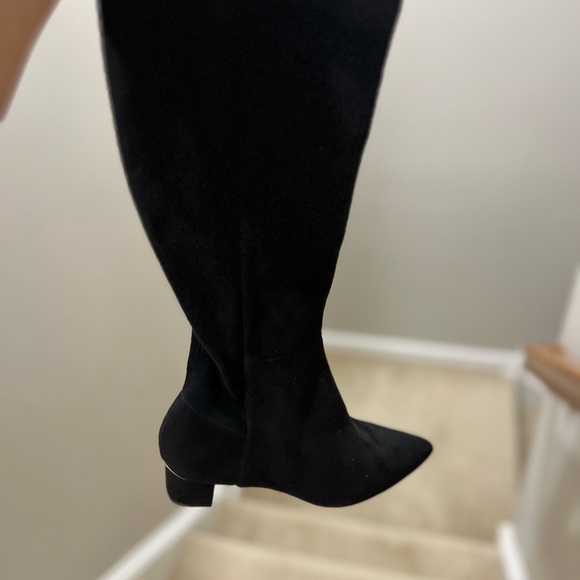 Boots - Picture 3 of 3